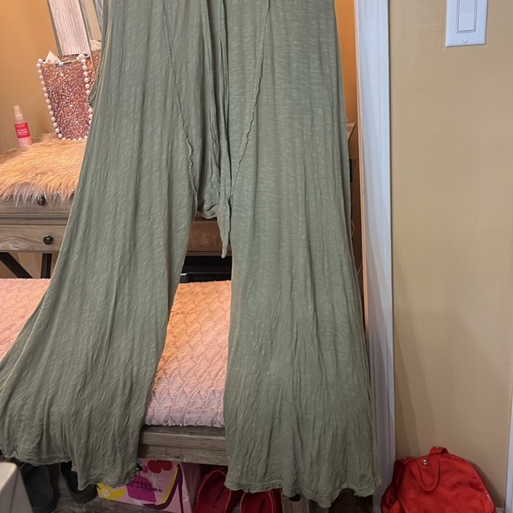 EUC free people homebody romper wt pockets size  lg. - Picture 2 of 5